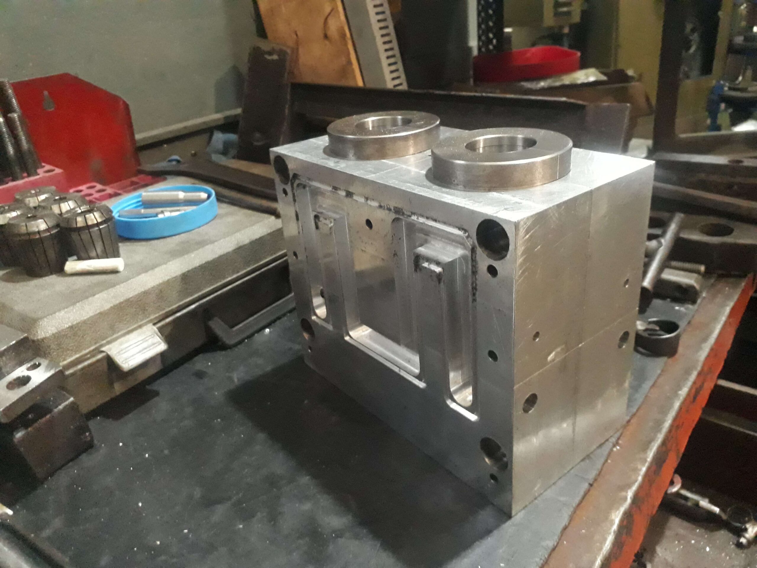 trabajo de mecanizado CNC de precisión